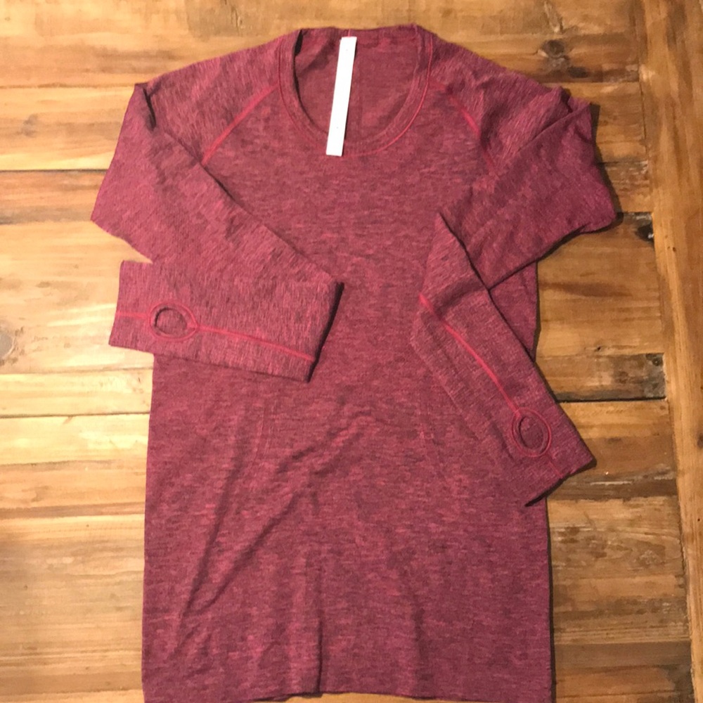 Lululemon long sleeve shirt.